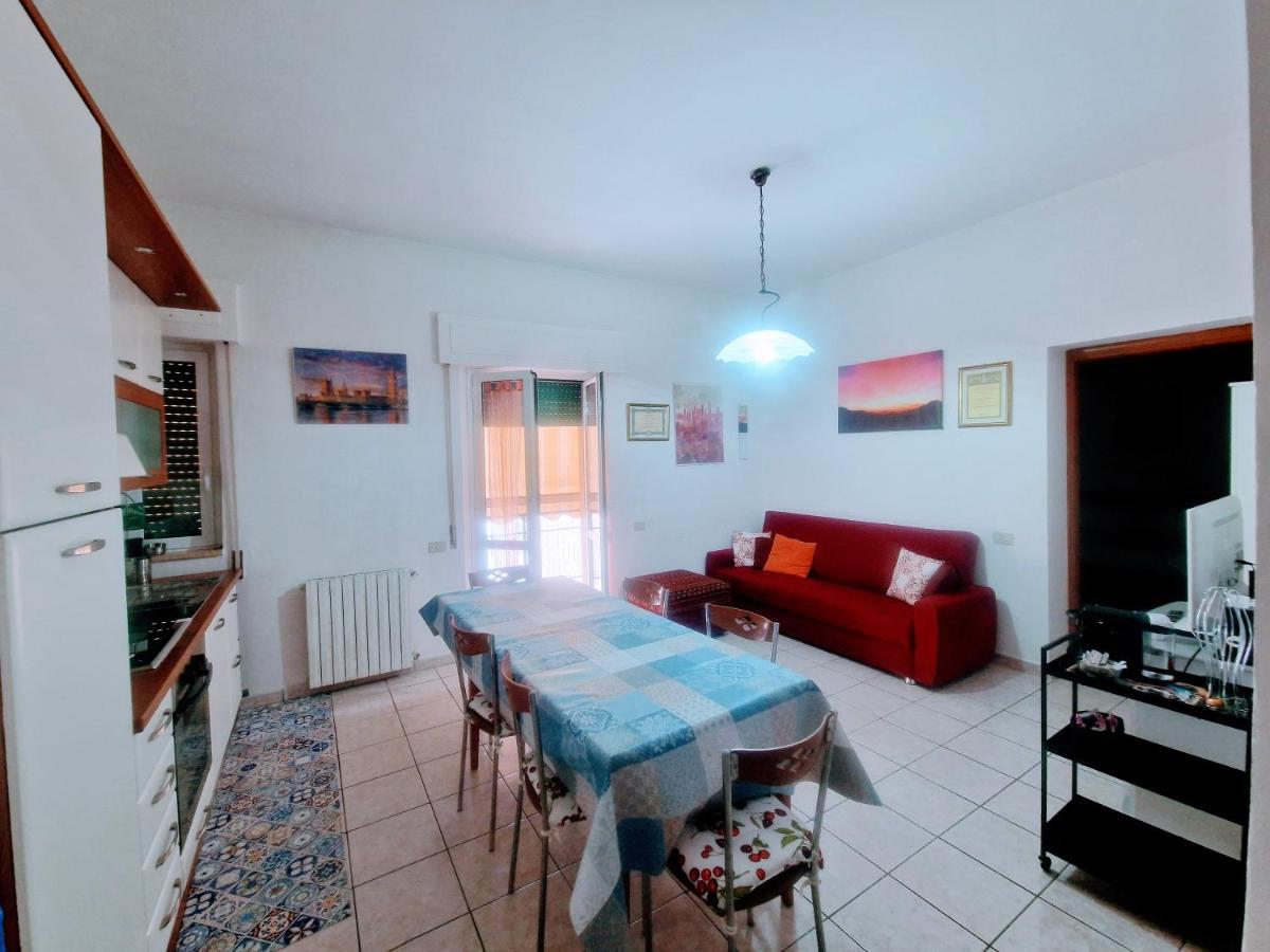 Puzzle Al Mare Apartment Фолоника Екстериор снимка