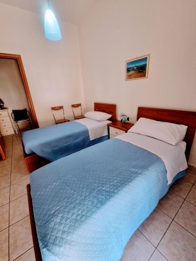 Puzzle Al Mare Apartment Фолоника Екстериор снимка