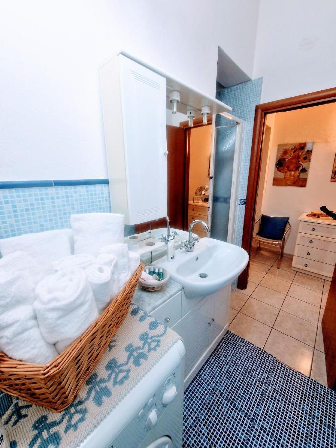 Puzzle Al Mare Apartment Фолоника Екстериор снимка